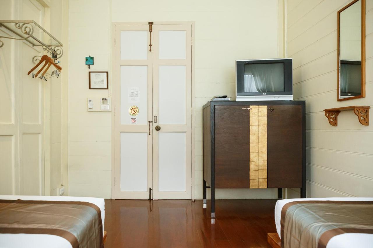 Baan Dinso Hostel Μπανγκόκ Εξωτερικό φωτογραφία