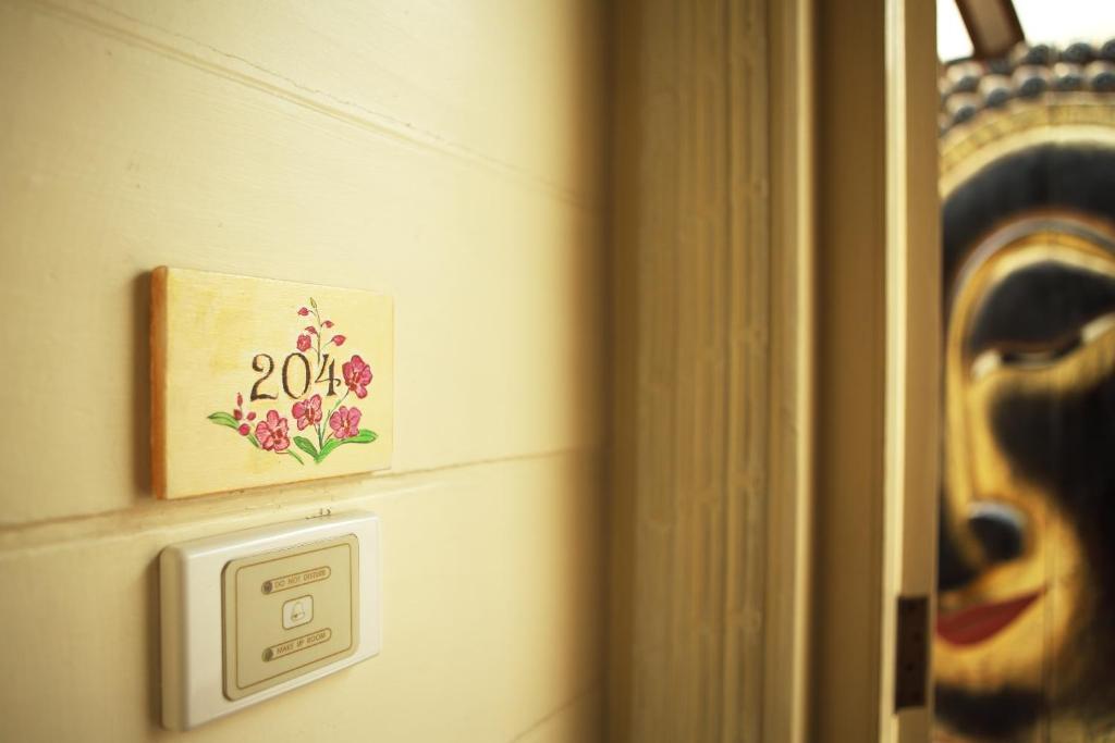 Baan Dinso Hostel Μπανγκόκ Εξωτερικό φωτογραφία